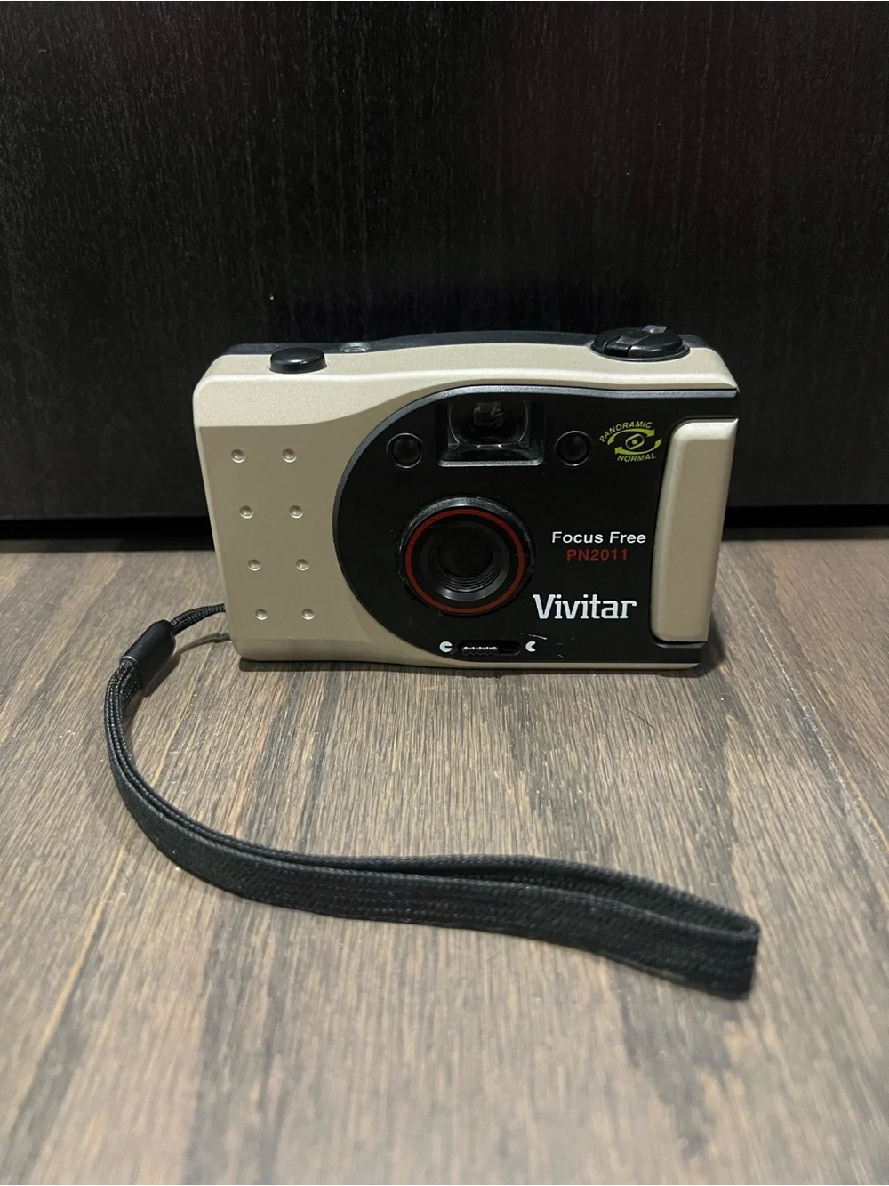 Vivitar PN2011 35mm Point Shoot Film Camera Focus Free Panoramic Silver Black